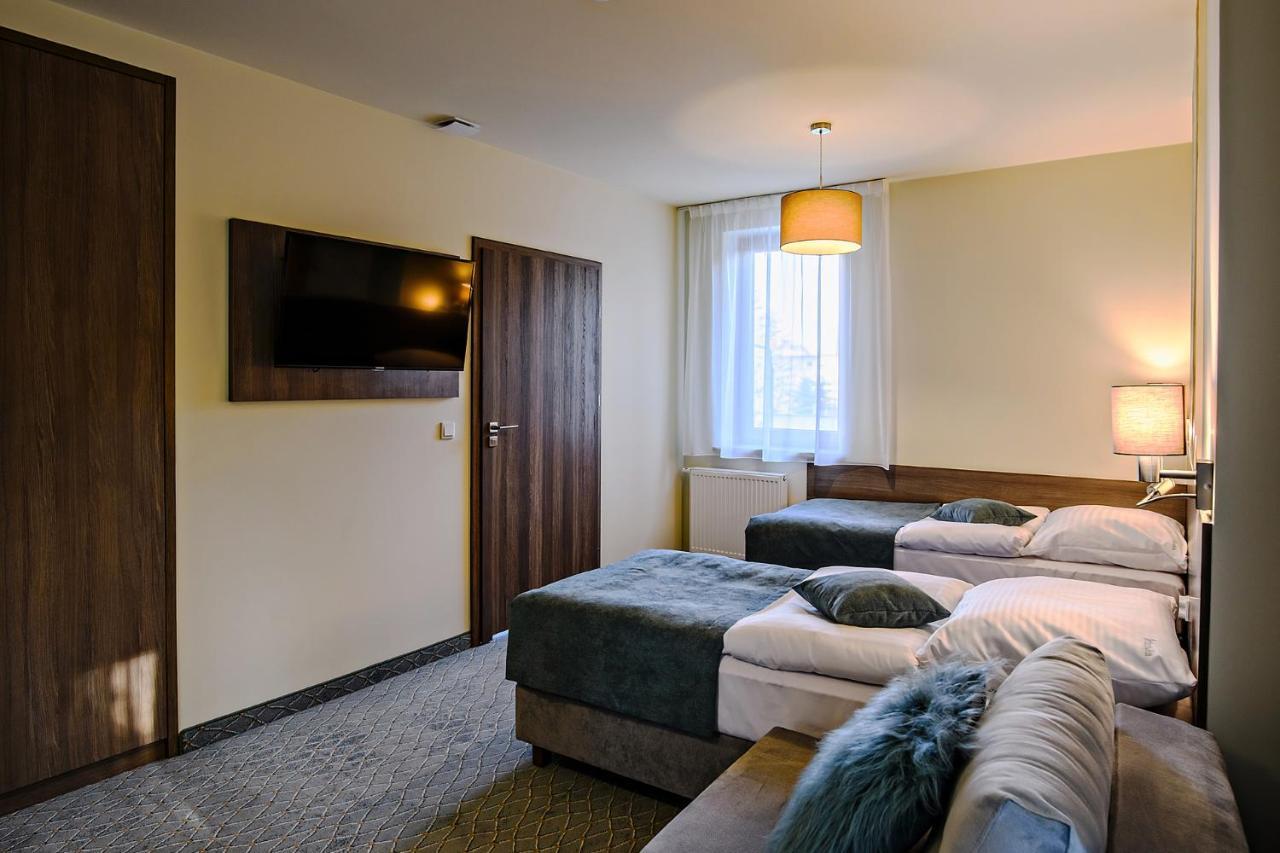 Hotel Brzozowka Busko-Zdrój Esterno foto