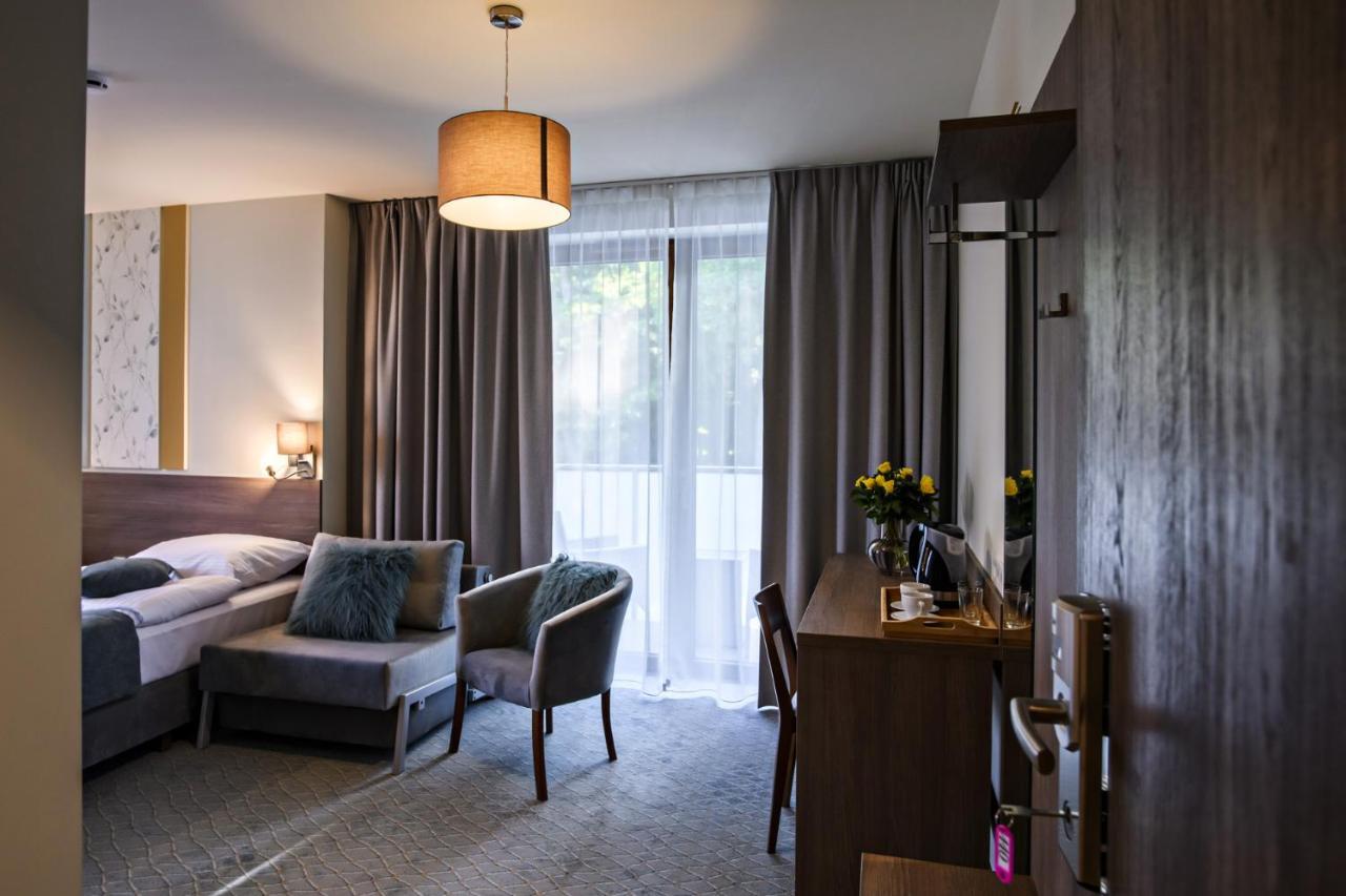 Hotel Brzozowka Busko-Zdrój Esterno foto