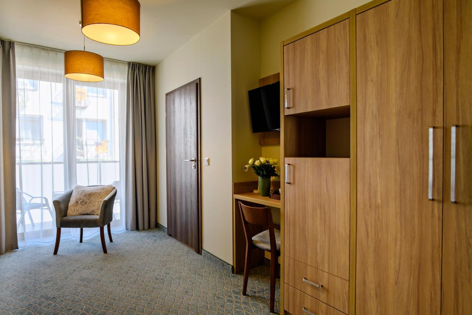 Hotel Brzozowka Busko-Zdrój Esterno foto